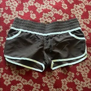 Low rise women's workout/swim micro shorts